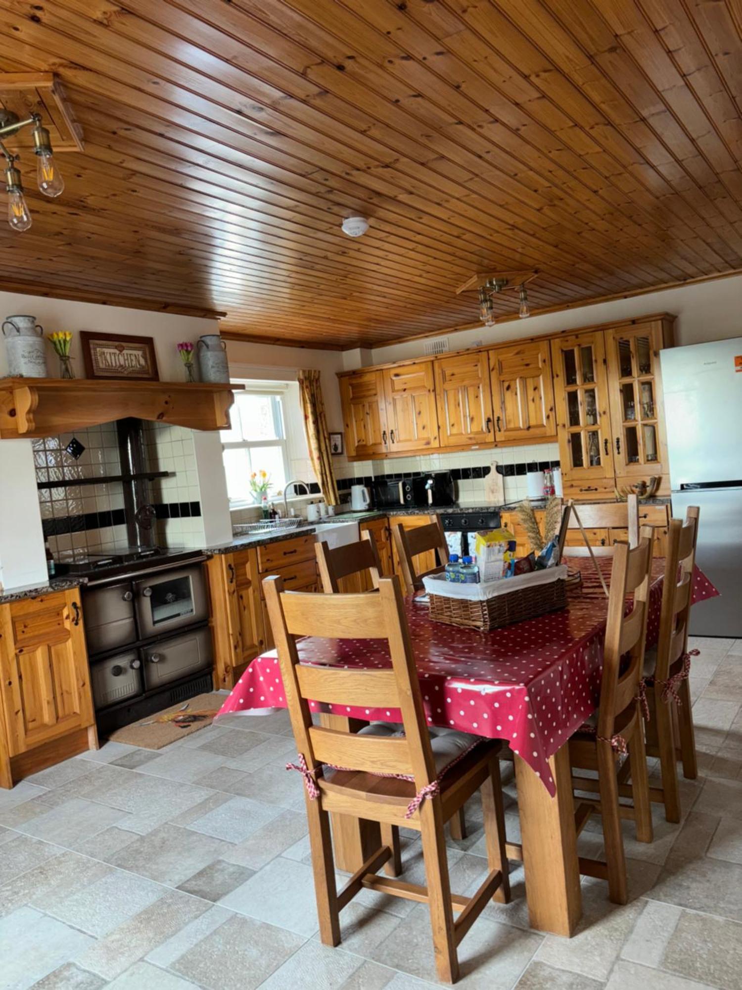 The Old Barn Villa Fivemiletown Luaran gambar