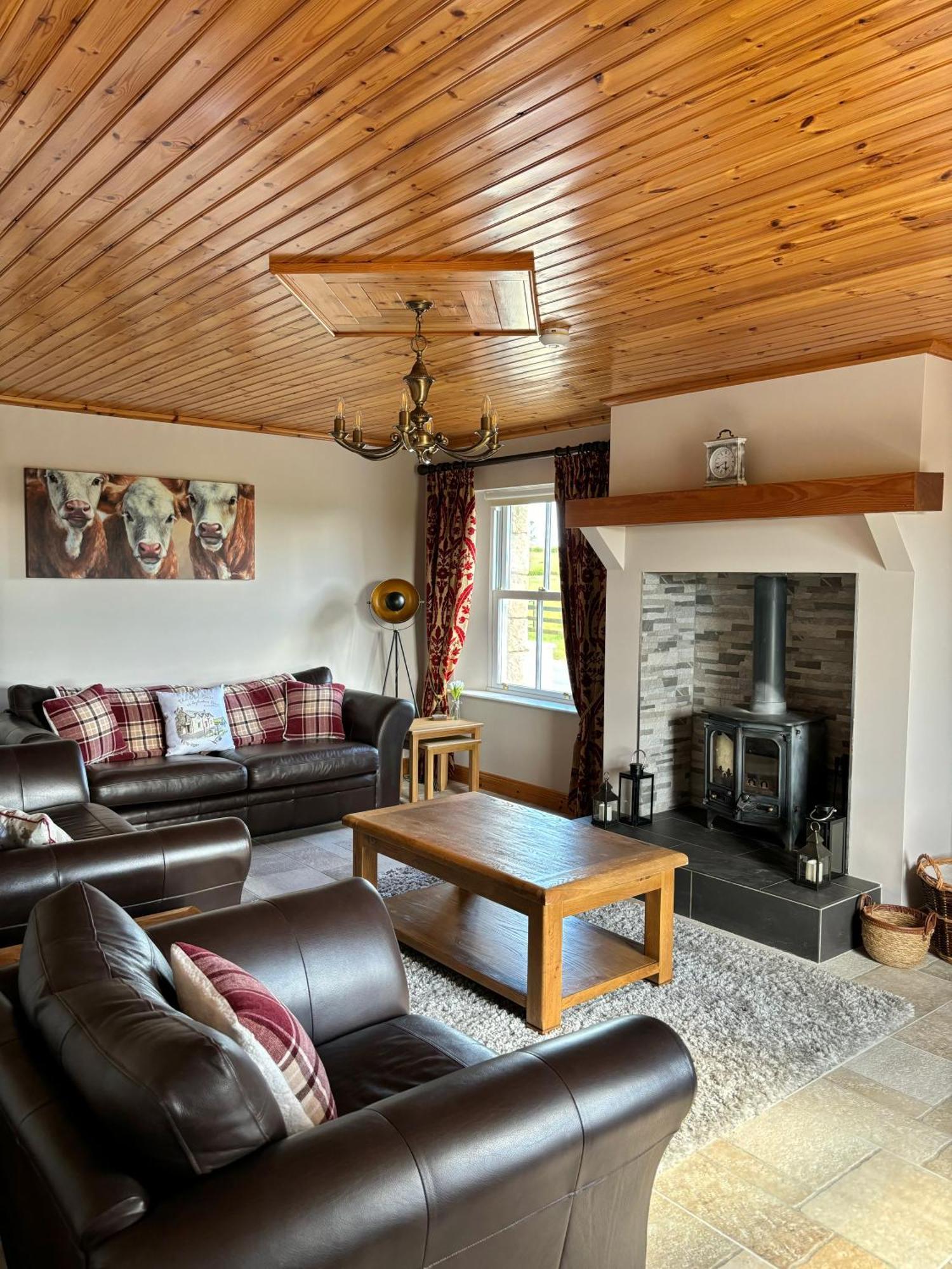 The Old Barn Villa Fivemiletown Luaran gambar