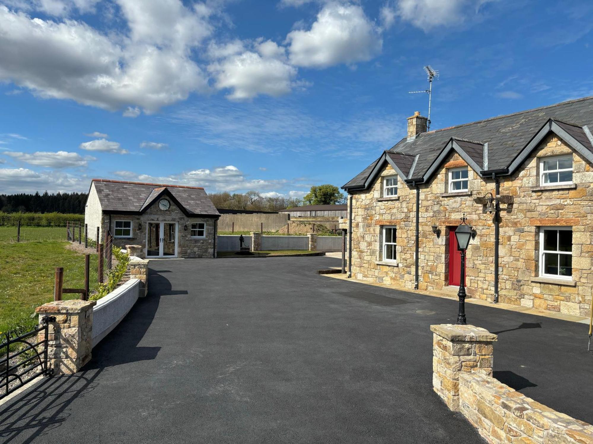 The Old Barn Villa Fivemiletown Luaran gambar