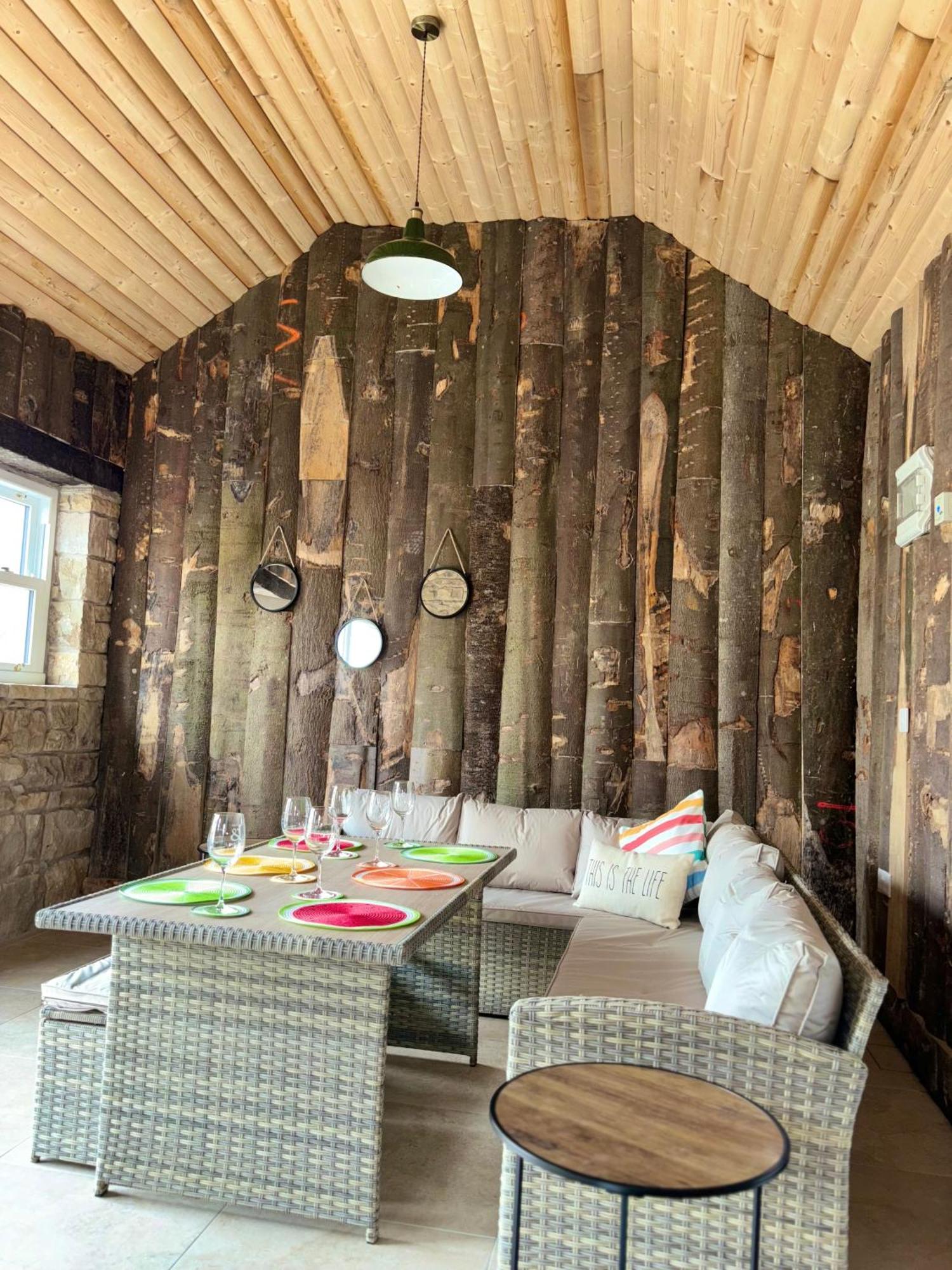 The Old Barn Villa Fivemiletown Luaran gambar